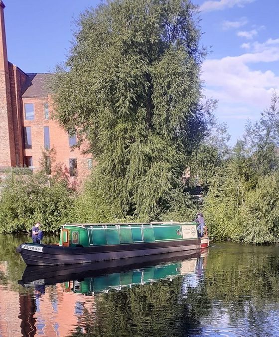 Derby riverboat in front of the Silk Mill
